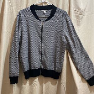 Croft &Barrow Woman’s long Sleeve Cardigan